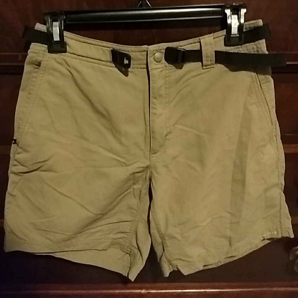 DONATED Columbia shorts GRT omni dry hiking travel